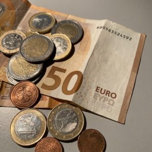 50 Euro mit Münzen