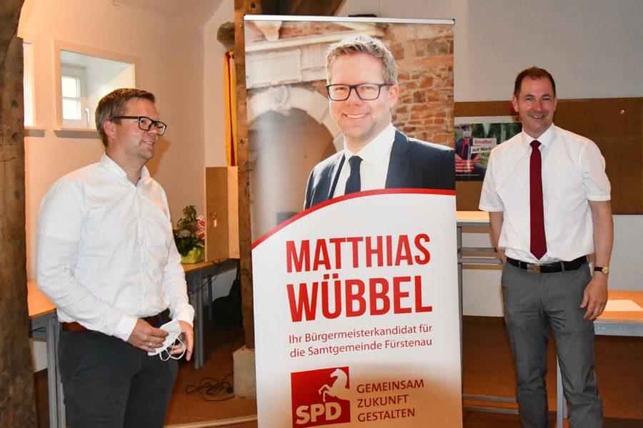 Benno u.Matthias vor dem Roll up